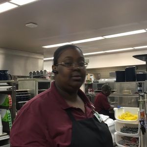 Meet your Posher, Beth